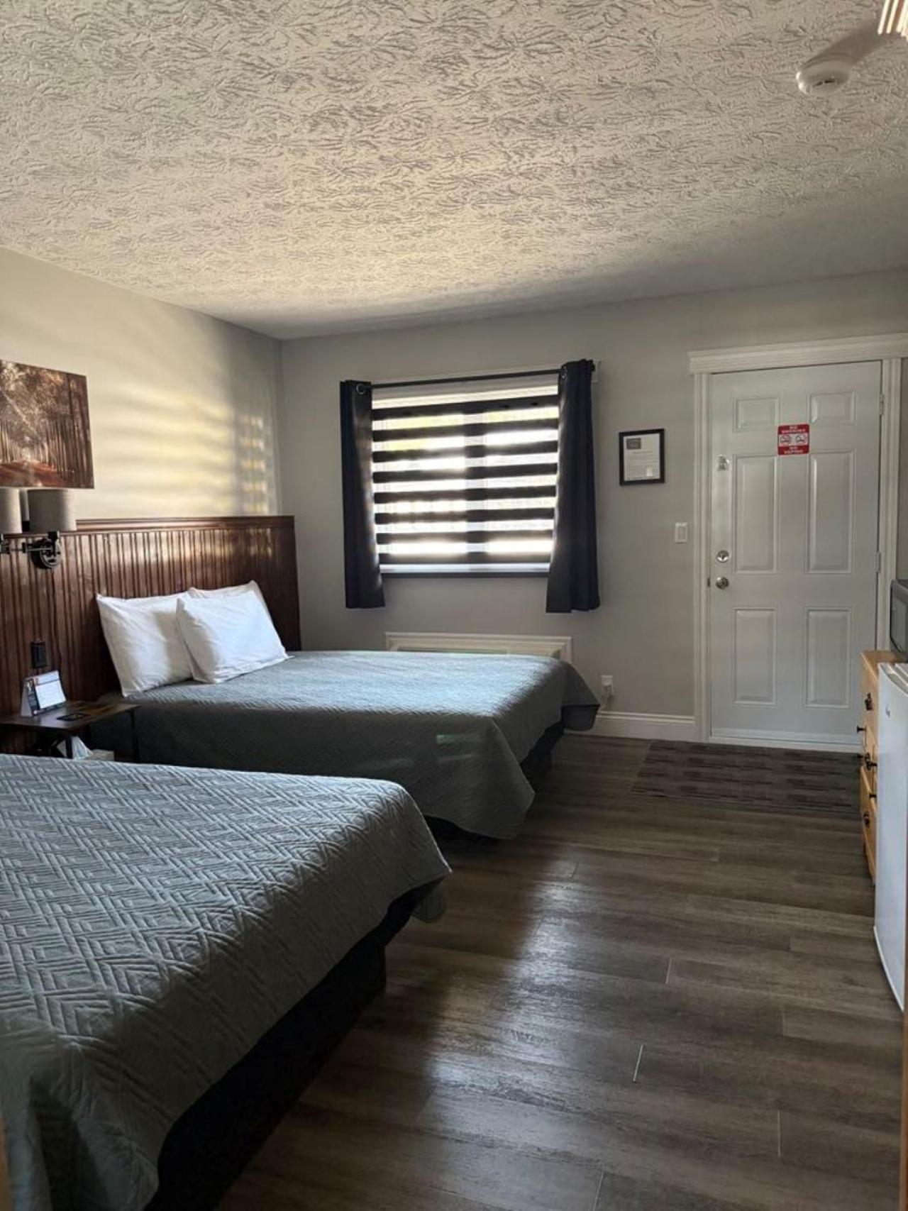 Auberge Micky Inc Edmundston Eksteriør billede