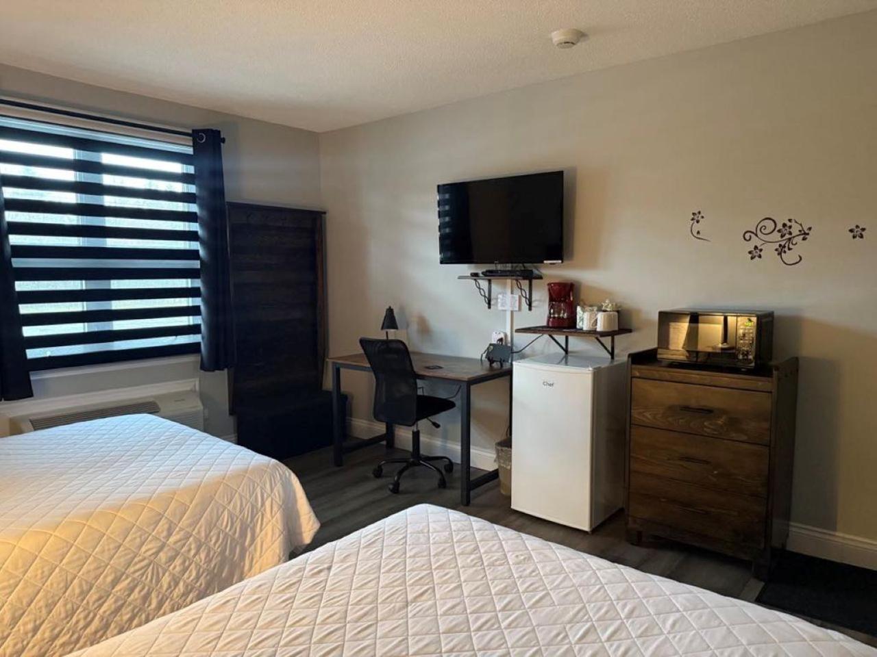 Auberge Micky Inc Edmundston Eksteriør billede