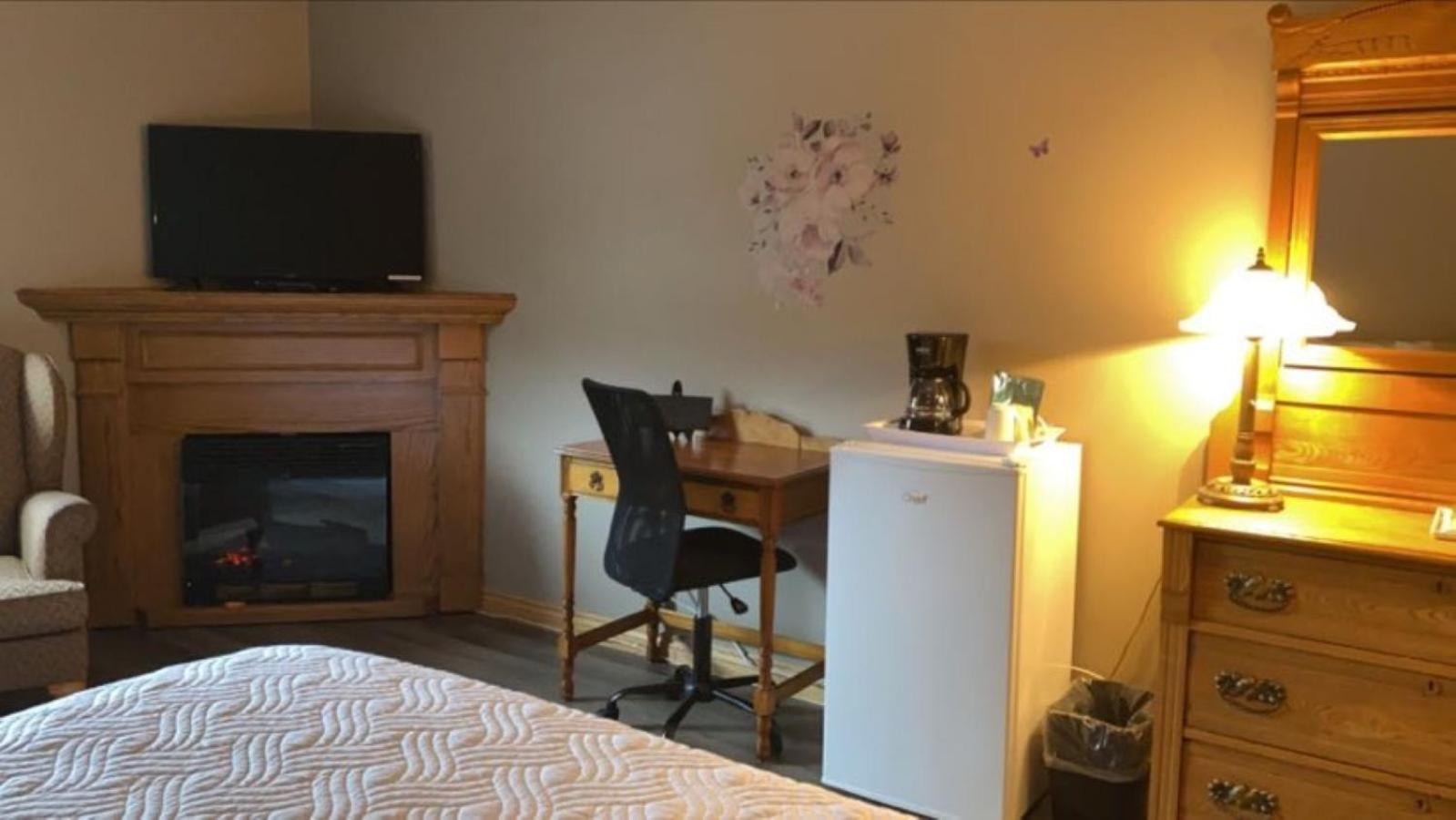 Auberge Micky Inc Edmundston Eksteriør billede